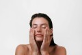 _Calm_&_Balance_+_Renew_&_Activate_Ampoules_Anwendung_-_1253.jpg