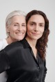 Regenerating Cosmetics Model Duo Women Grey-haired Dark-haired - 0986_dic_master.jpg