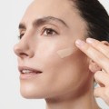 Make-Up Anwendung Look 6 Foundation 03 Chestnut - 3260 Webshop_master.jpg