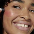3178082-lip-to-cheek-01-look-02-420006232.webp
