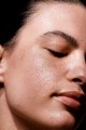 Gesichtstonikum Look Gesicht Model Weiblich Dunkelhaarig - 3 (WALA UK)_dic_master.jpg